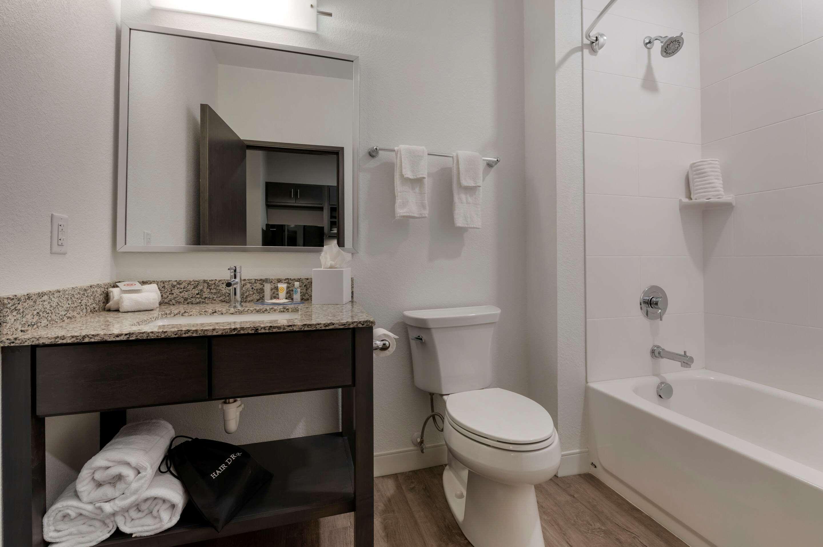 Mainstay Suites Cincinnati University - Uptown Exterior foto