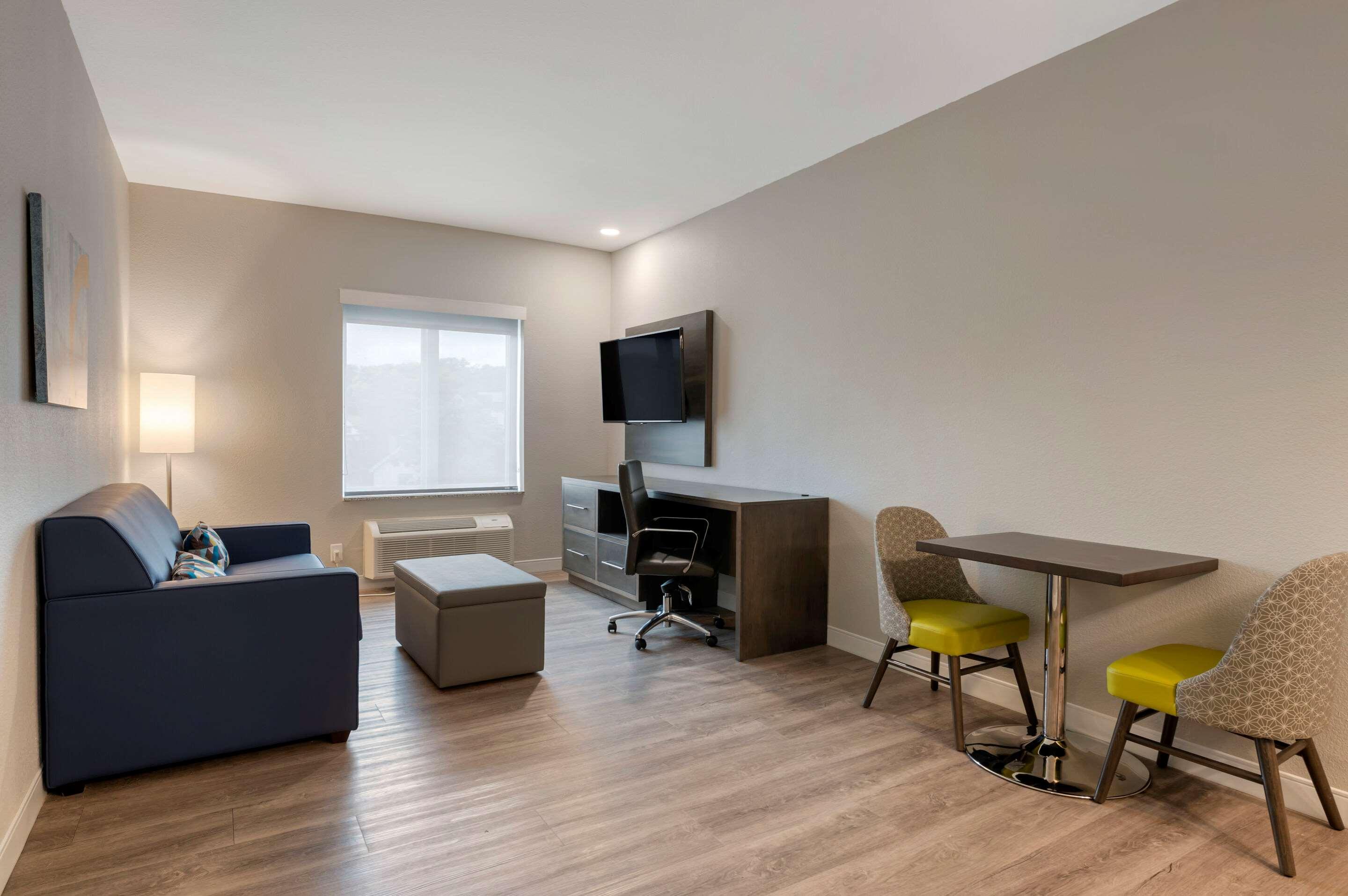 Mainstay Suites Cincinnati University - Uptown Exterior foto